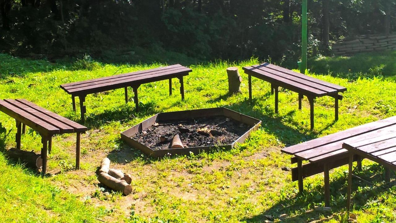 Hotel Osrodek Wypoczynkowy " Bieszczady" Myczkowce Esterno foto