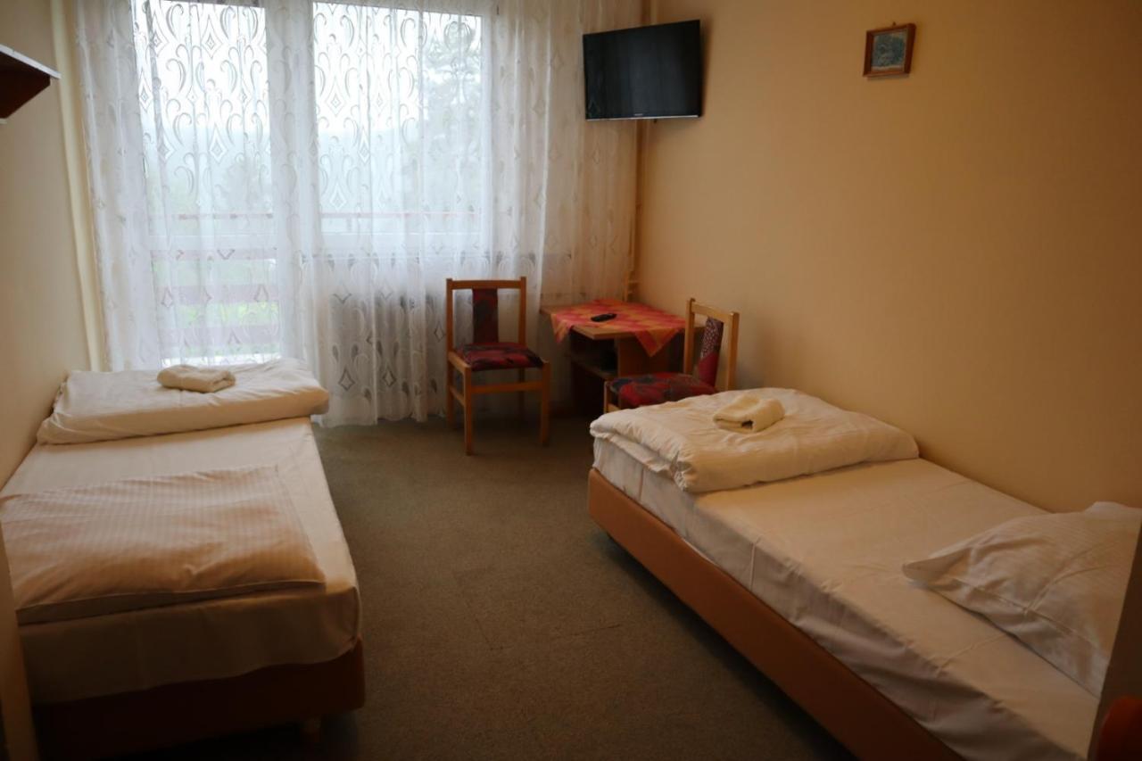 Hotel Osrodek Wypoczynkowy " Bieszczady" Myczkowce Esterno foto