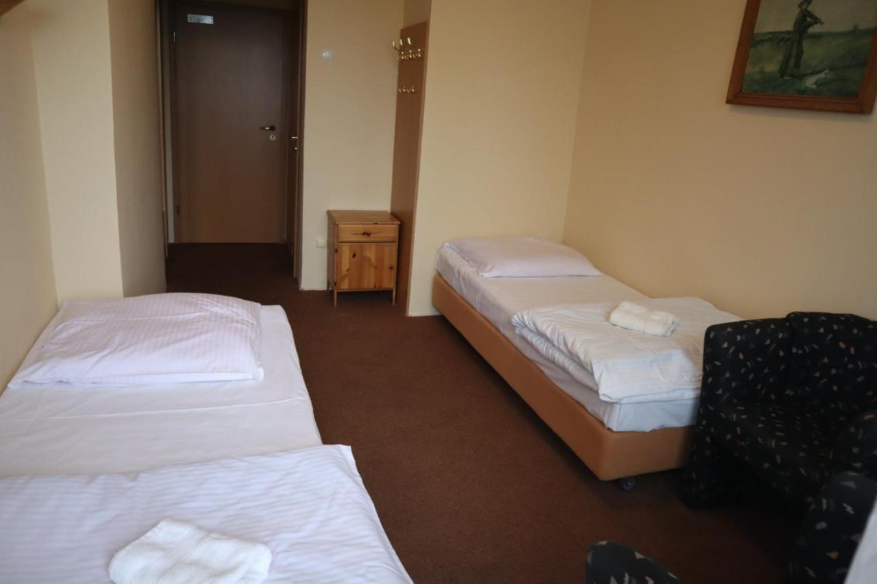 Hotel Osrodek Wypoczynkowy " Bieszczady" Myczkowce Esterno foto