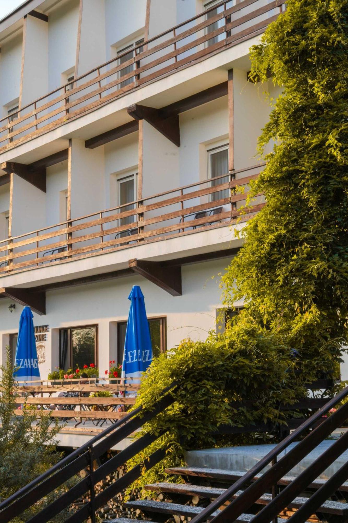 Hotel Osrodek Wypoczynkowy " Bieszczady" Myczkowce Esterno foto